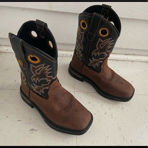 Boys size 1 Dan post boots